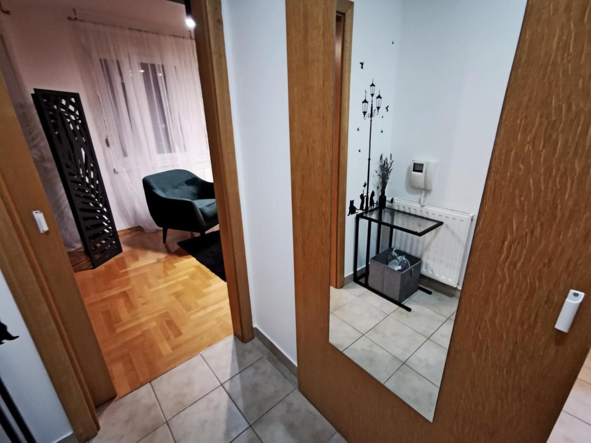 Apartment Passenger Self Check-in Osijek
